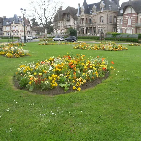 Cabourg Face A La Mer Buitenkant foto